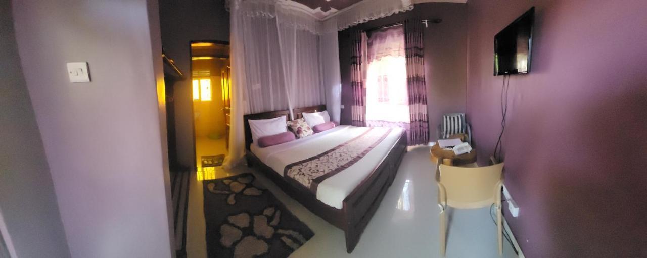 Philo Leisure Gardens Hotel Kalangala Ngoại thất bức ảnh