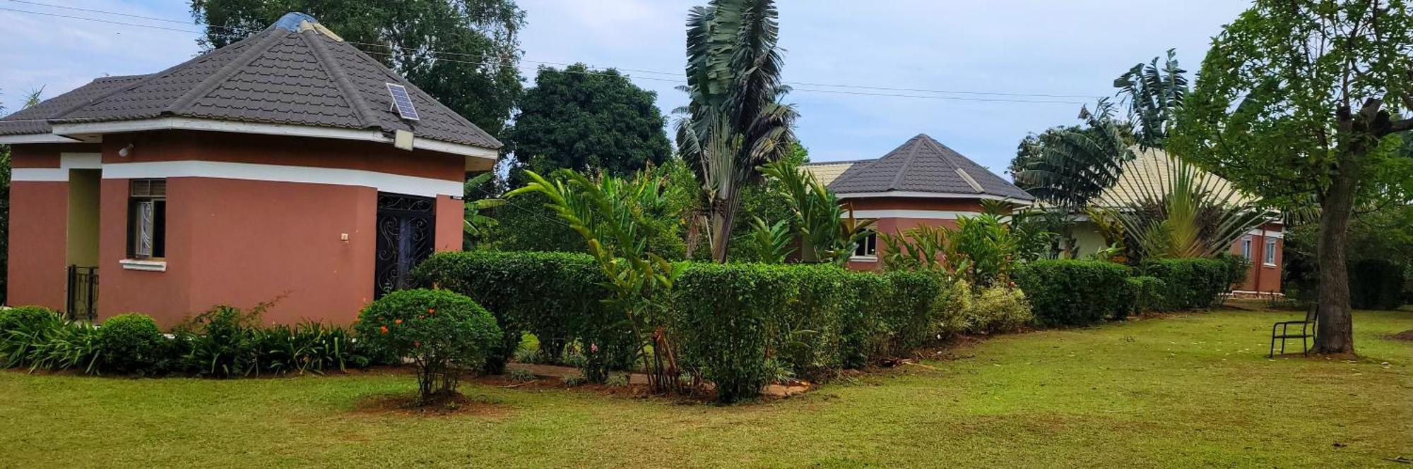 Philo Leisure Gardens Hotel Kalangala Ngoại thất bức ảnh