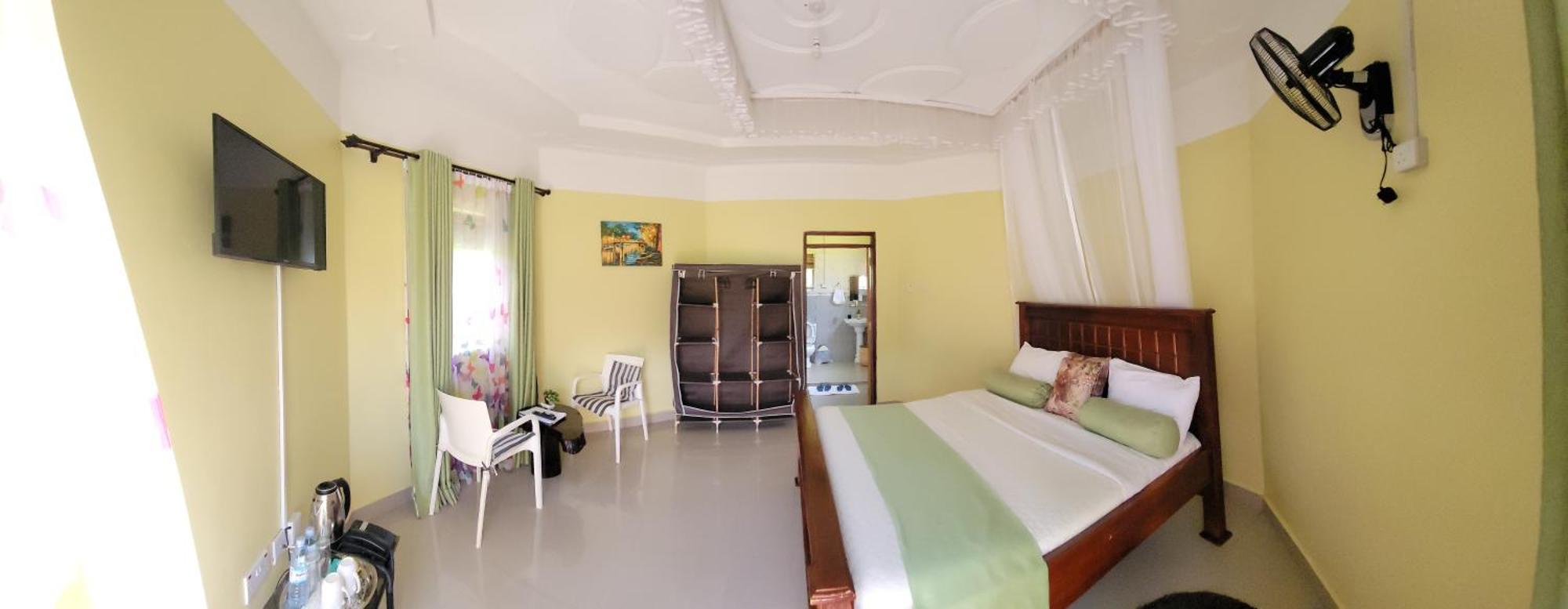 Philo Leisure Gardens Hotel Kalangala Ngoại thất bức ảnh