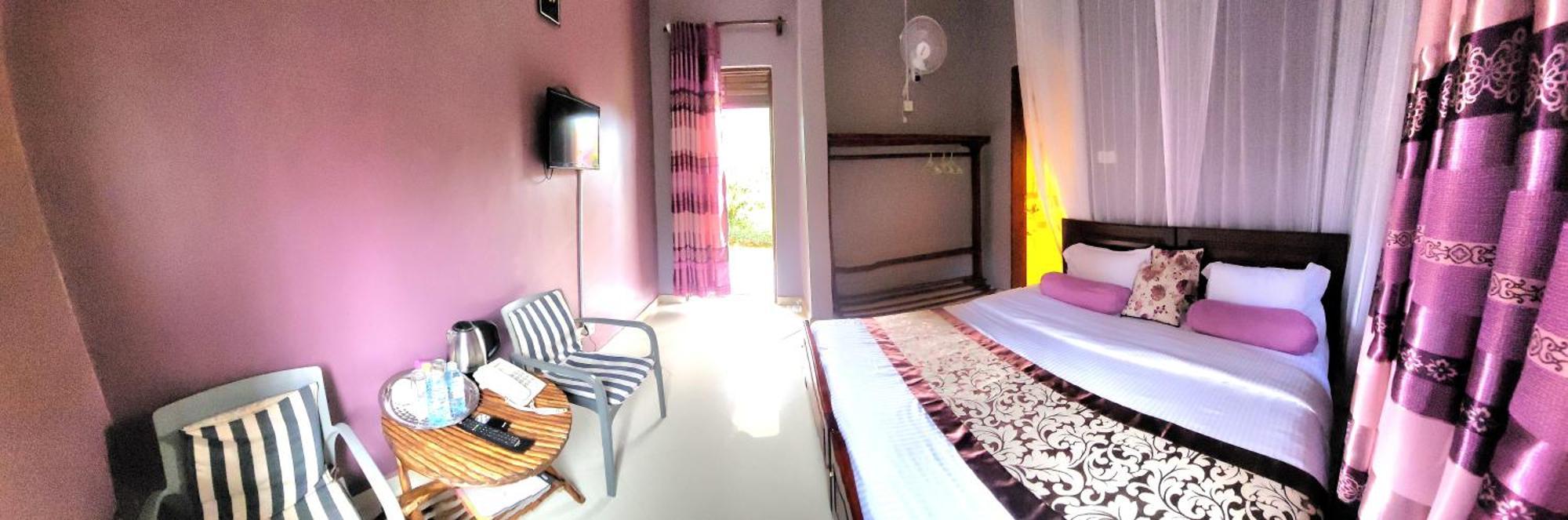 Philo Leisure Gardens Hotel Kalangala Ngoại thất bức ảnh