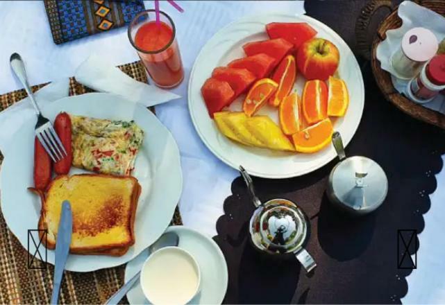 Philo Leisure Gardens Hotel Kalangala Ngoại thất bức ảnh